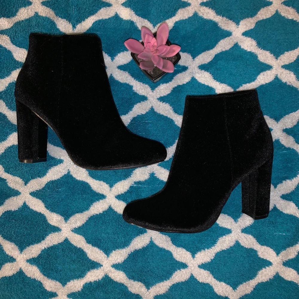 Black Suede High Heel booties NWOT - Picture 1 of 4